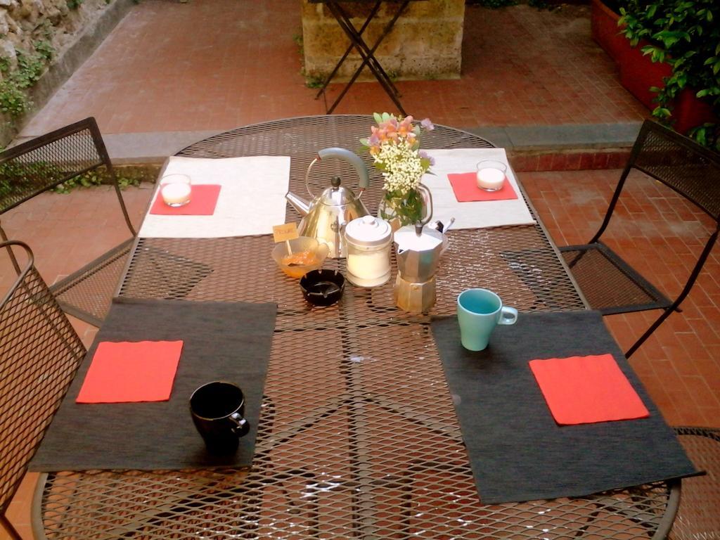 Il Cortiletto Dei Capperi Bed & Breakfast Gassino Torinese Екстериор снимка